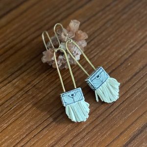 Like new Hechizo earrings